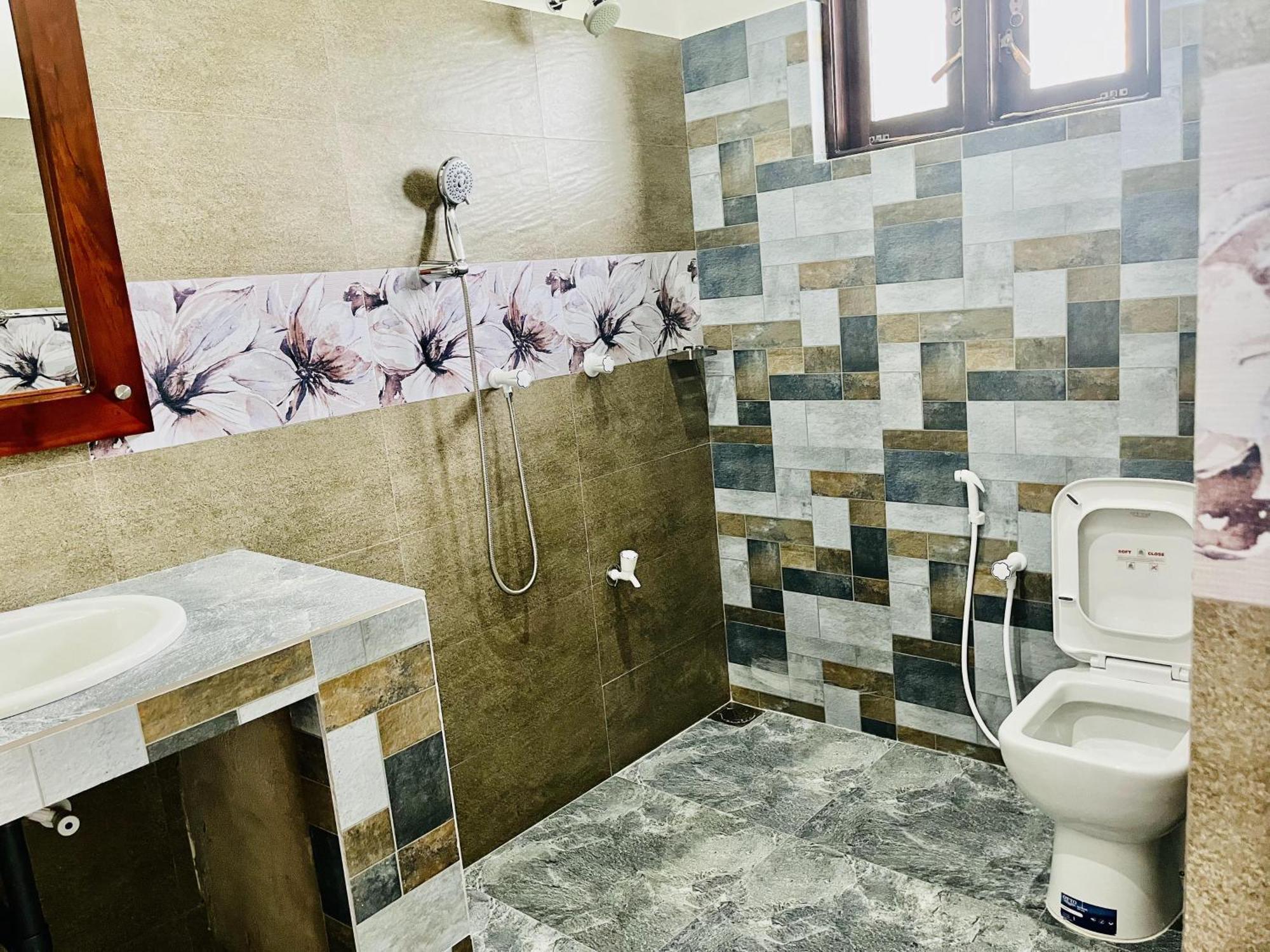 Aura Villa Полоннарува Экстерьер фото