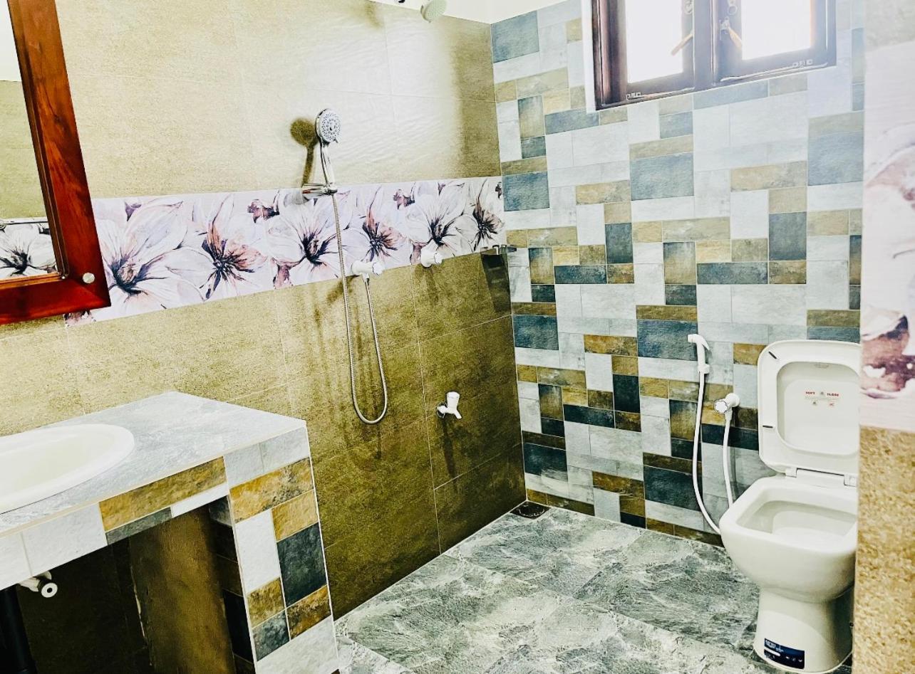 Aura Villa Полоннарува Экстерьер фото