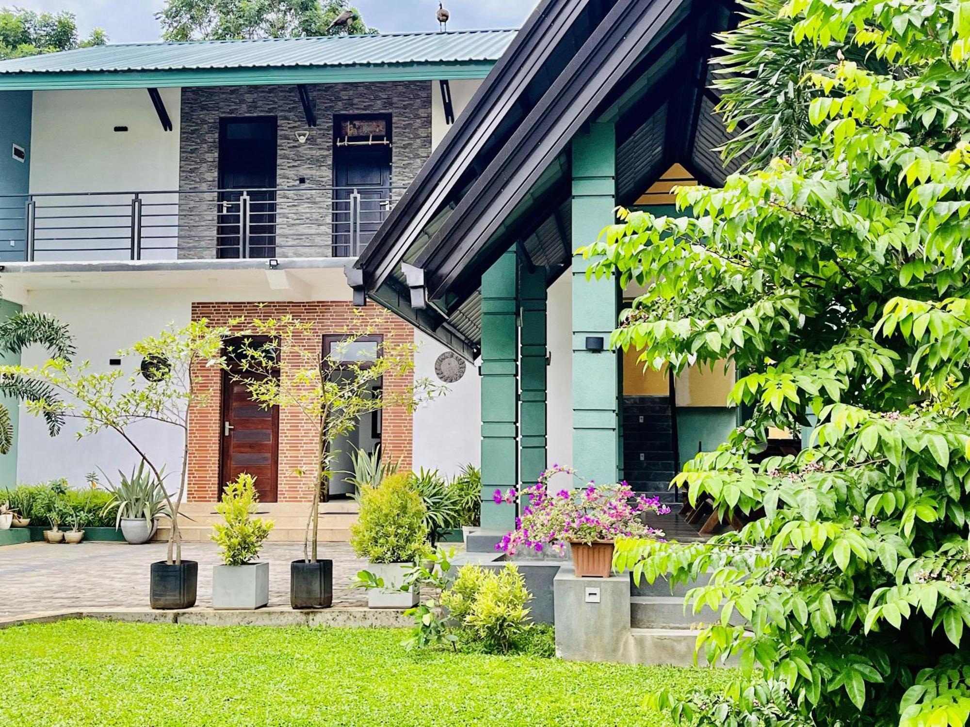 Aura Villa Полоннарува Экстерьер фото